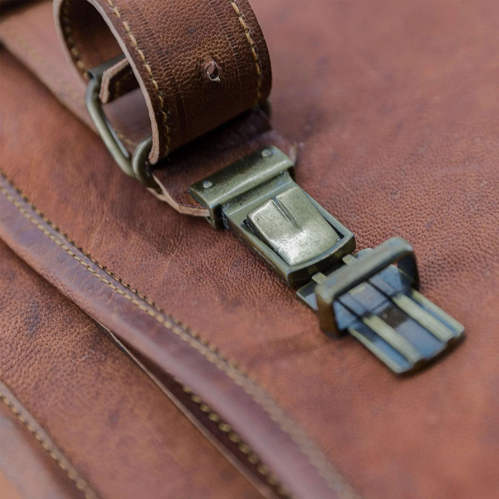 18-Inch Vintage Handmade Leather Messenger Bag – Genuine Goat Leather Laptop Briefcase for Men & Women